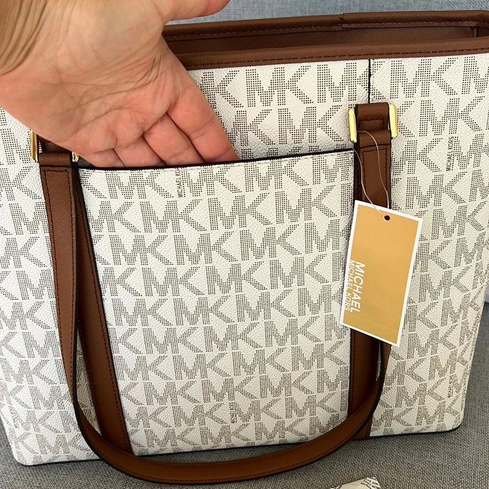 MICHAEL KORS Sady MEDIUM  monogrammed shopper tote  vanilla